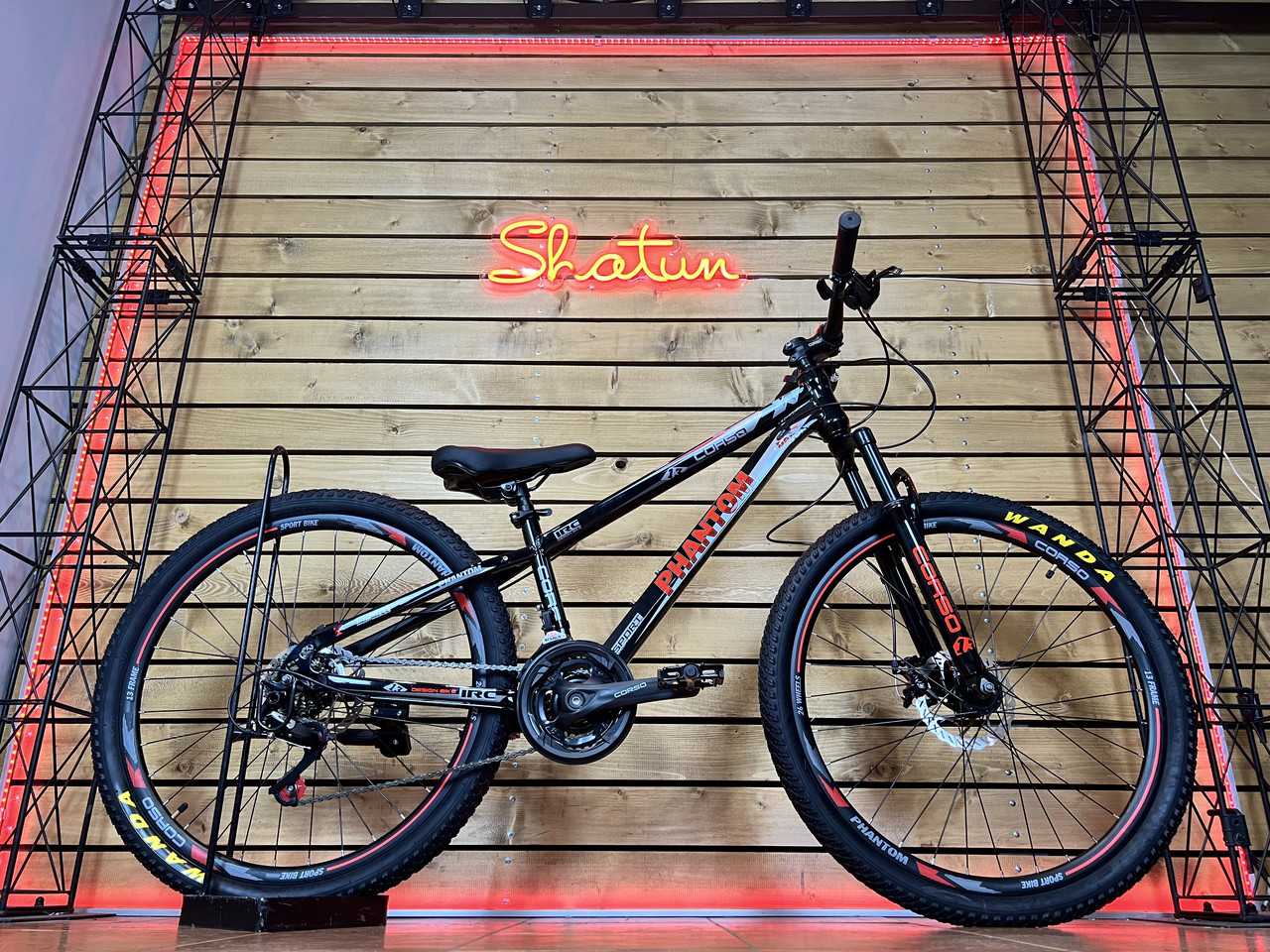 Велосипед гірський спортивний 26" CORSO Phantom PH-26008 чорно-червоний на зріст 130-145 cм