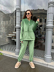 Жіночий спортивний оливковий костюм велюровий на хутрі з капюшоном
