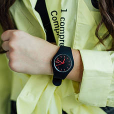 Жіночий годинник Skmei Rubber Black 9068, фото 6