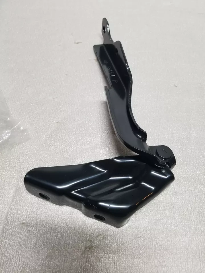 Петля капота права Mazda CX-9 2016 - 2023, TK4852410