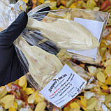 Риба Вобла з білого шоколаду Velvet 32% з цілими горіхами кеш’ю 80 грамів крафтове виробництво, фото 4