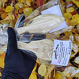 Риба Вобла з білого шоколаду Velvet 32% з цілими горіхами кеш’ю 80 грамів крафтове виробництво, фото 2