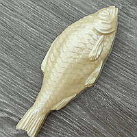 Риба Вобла з білого шоколаду Velvet 32% з цілими горіхами кеш’ю 80 грамів крафтове виробництво