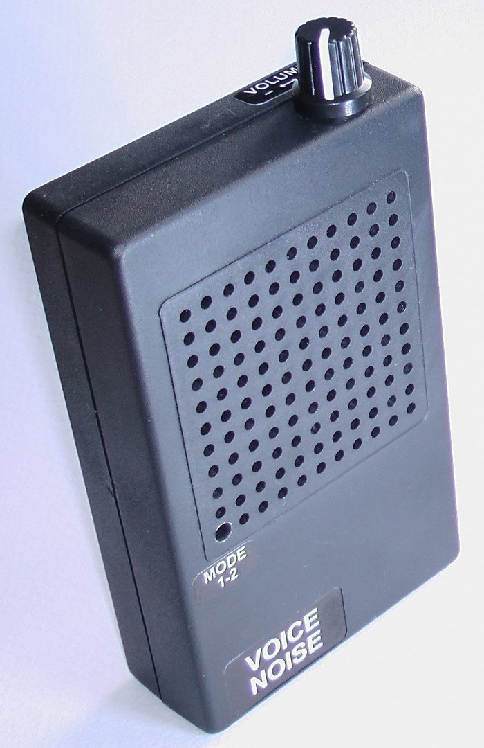 Генератор речеподобного шуму Voice Noice 4M2 для захисту від прослуховування жучками і запису на диктофони