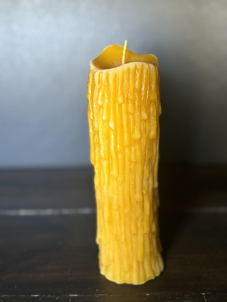 Свічка воскова ручної роботи з воску натурального