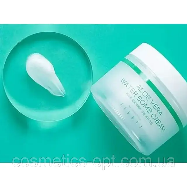 Заспокійливий крем для обличчя з екстрактом алое вера Jigott Aloe Vera Water Bomb Cream, 150 ml, фото 1
