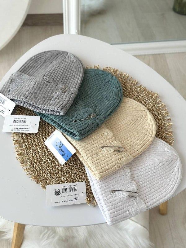 Тепла та м'яка шапка Odyssey з декором (Розміри 54-59),11 різних кольорів