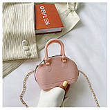 Жіноча маленька сумка 10447 крос-боді на ланцюжку рожева, фото 7