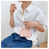 Жіноча маленька сумка 10447 крос-боді на ланцюжку рожева, фото 9
