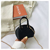 Жіноча маленька сумка 10447 крос-боді на ланцюжку чорна, фото 4