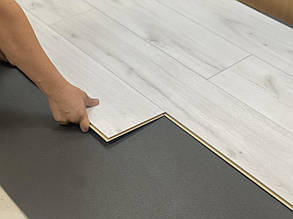 Підкладка під ламінат і лінолеум