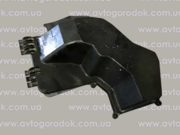 Кришка блока запобіжників Audi A6 C6