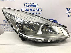 Фара права галоген Ford Kuga CBS 2.0 DIESEL 2013 (б/у)