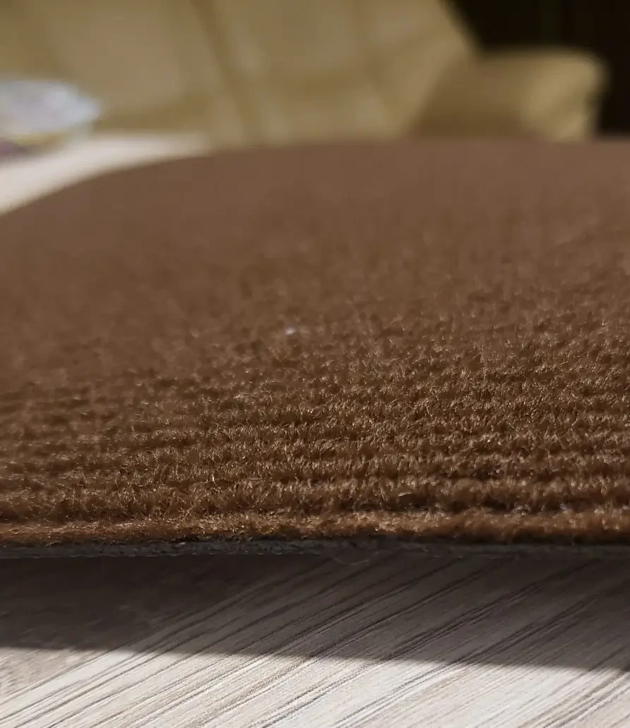 Самоклеюча плитка під ковролін 60х60 КОРИЧНЕВА