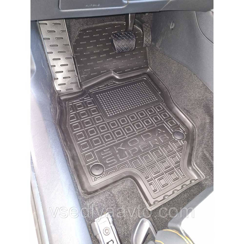 Водійський килимок SKODA SuperB IV (2024-) (AVTO-GUMM)