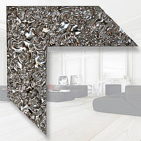 Дзеркало в дерев'яній рамі