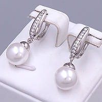 Сережки XР. Родій. Камені: перли та білий циркон. Довжина: 19 мм. Ширина: 10 мм.