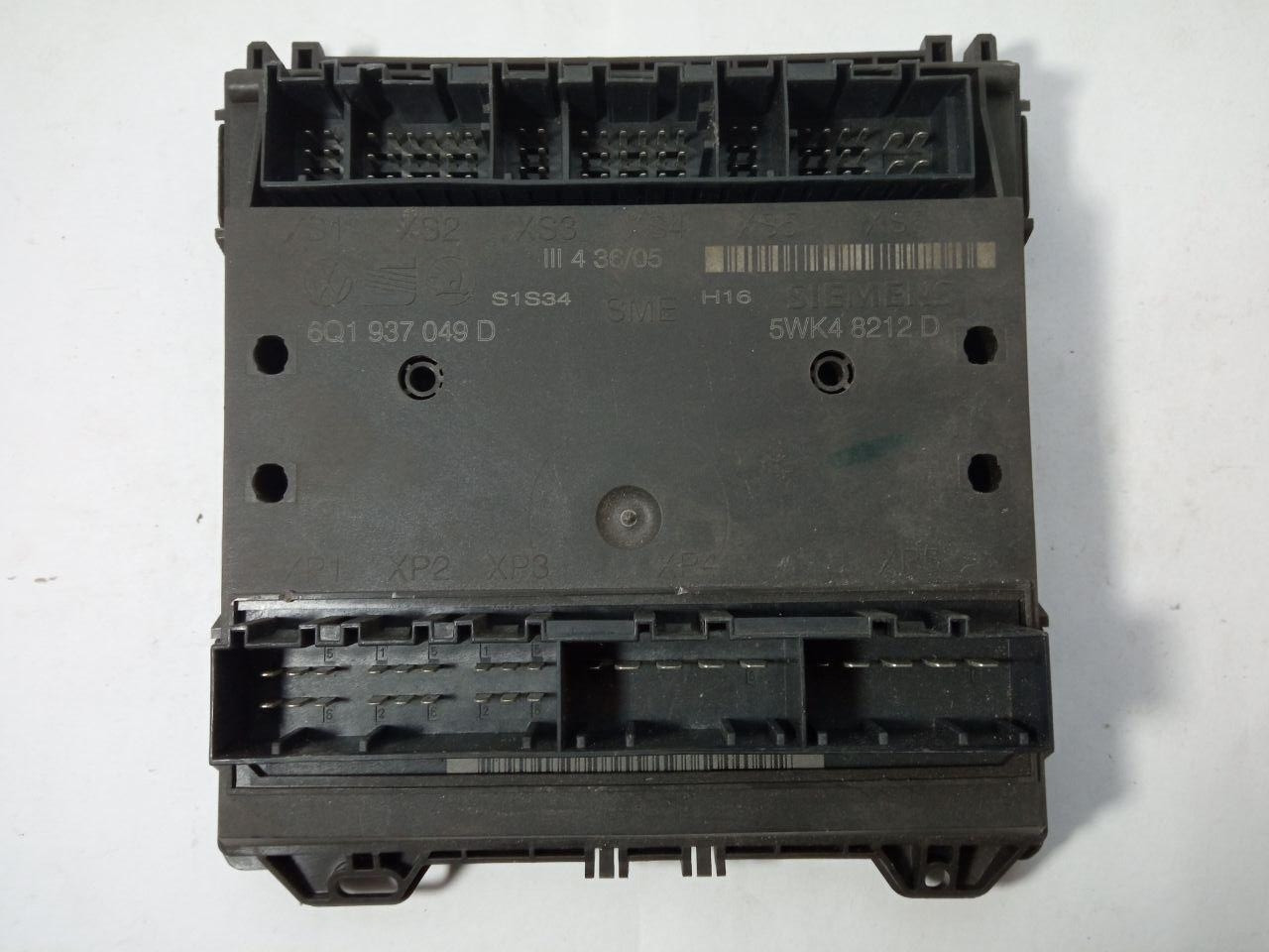 Електронний блок керування Seat Ibiza / Volkswagen / Skoda Siemens 5WK4 8212D / 5WK48212D / 6Q1 937 049 D / 6Q1937049D
