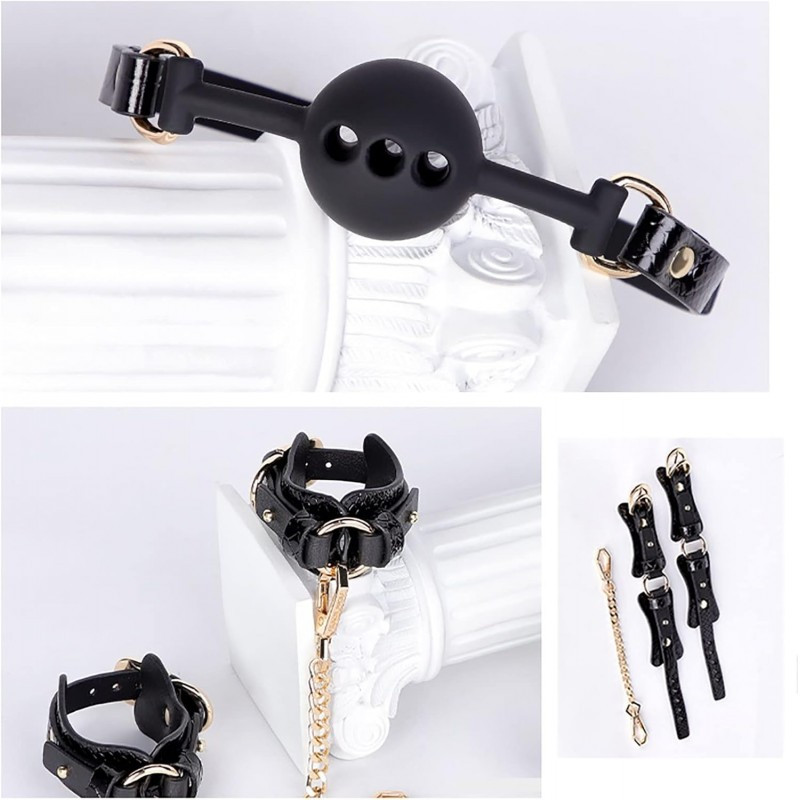 Деталі кляпа та наручників в елітному БДСМ-комплекті Кляп з кулькою та наручники в БДСМ-наборі під крокодил