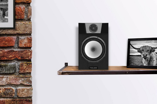 Fyne Audio F300