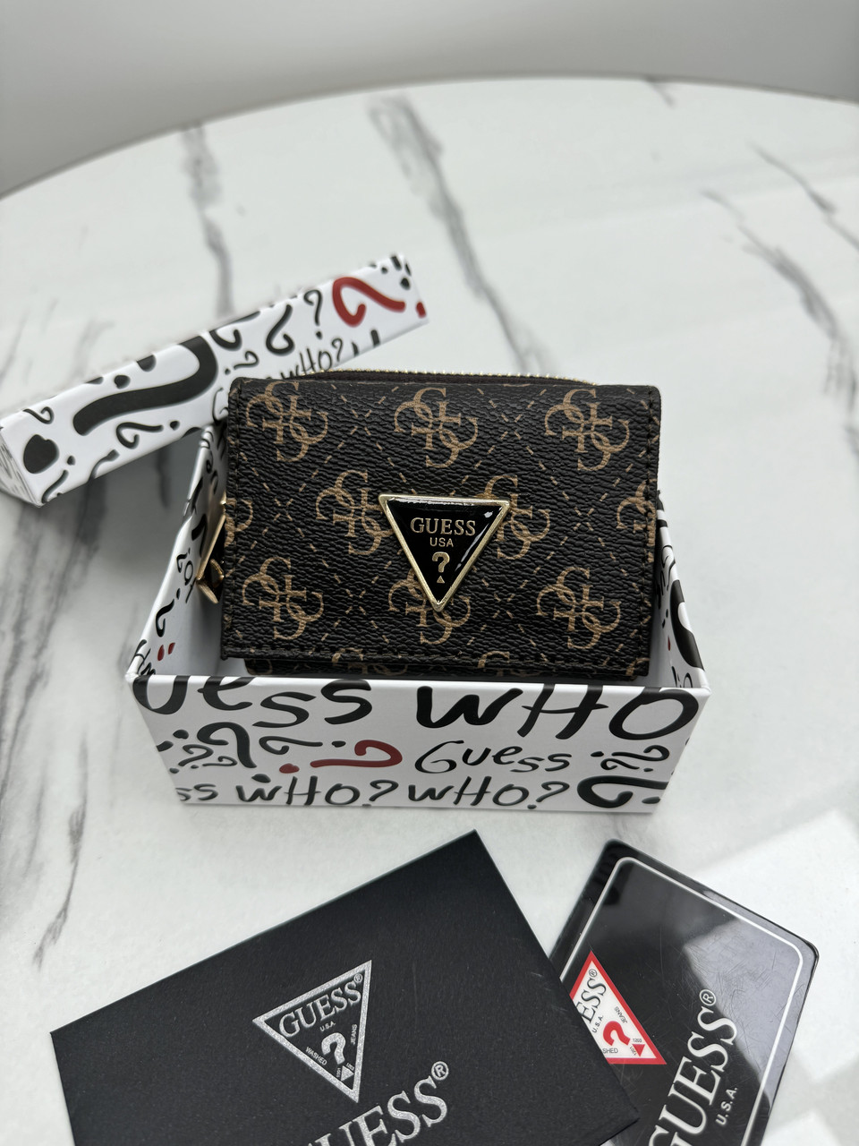 Гаманець Guess жіночий мініконверт Кішечок Гесс коричневий