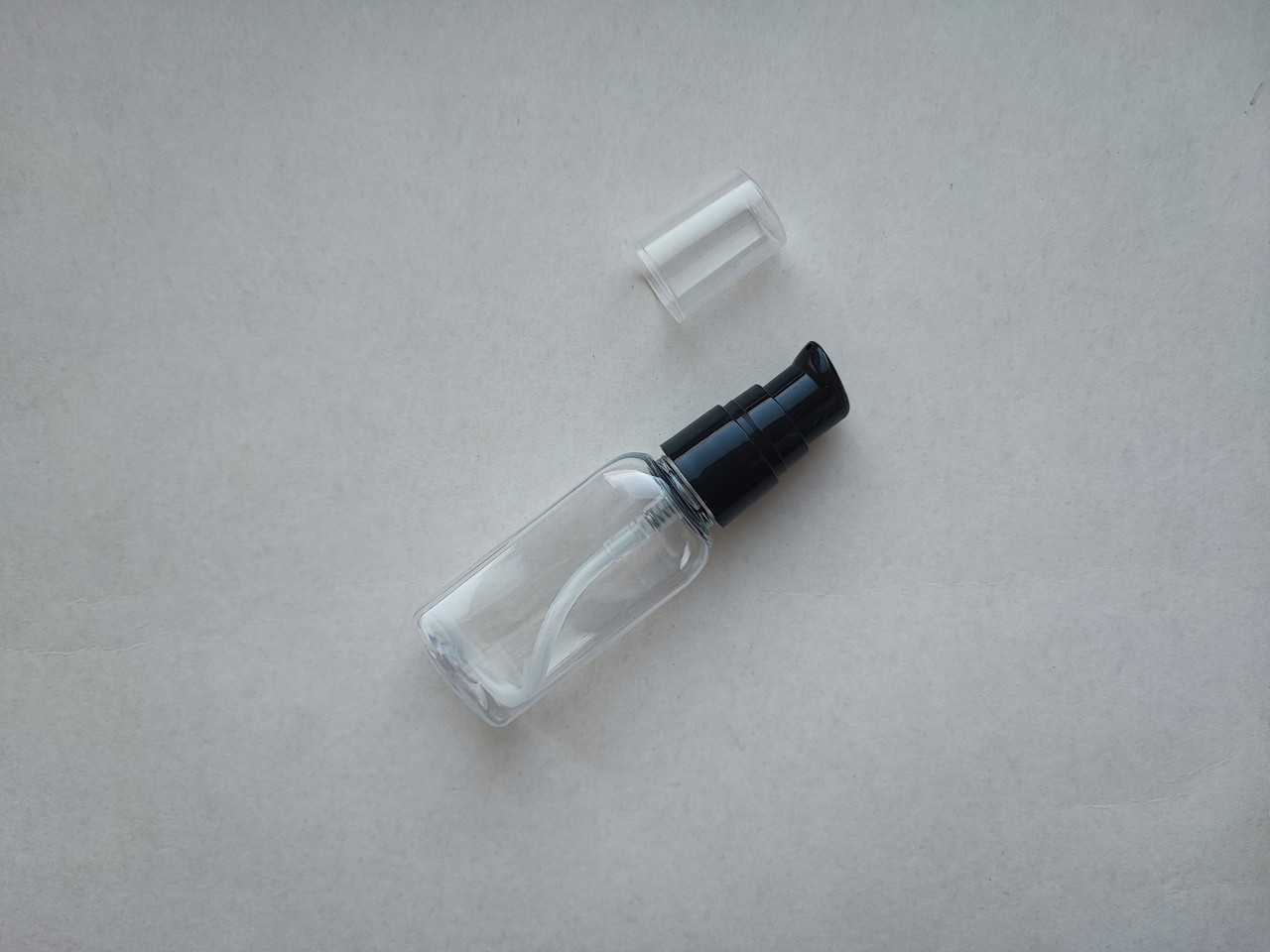 30 - 32 мл ПЕТ Овал прозорий флакон з чорним кремовим дозатором 18/410, для гелів, масел, масок, лосьонів
