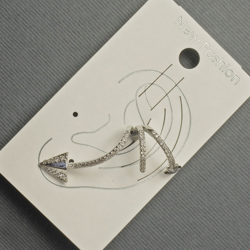 Сережка Каф на вушко сріблястий метал 15х 35мм+-білі стрази, фото 1