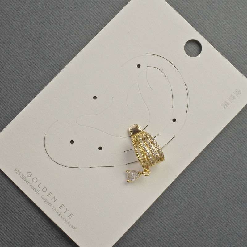 Сережка Каф на вушко золотистий метал 10х14мм+- білі стрази, фото 1