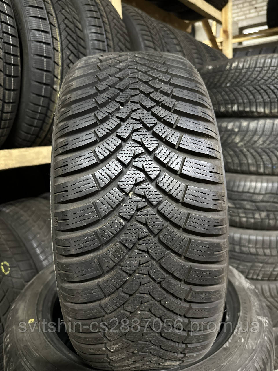 Шини зима 215/45R16 Falken Eurowinter HS01 макс. протектор 8.5mm 2017рік