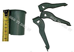 Тренога - підставка для Новорічної ялинки пластикова, розбірна на 3 ніжки для ялинки висотою до 220 см.