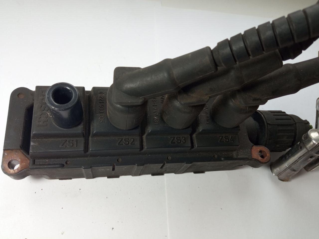 Катушка запалювання BMW Bosch 0 221 503 005 / 0221503005 / 12.13-1 247 281 / 12131247281