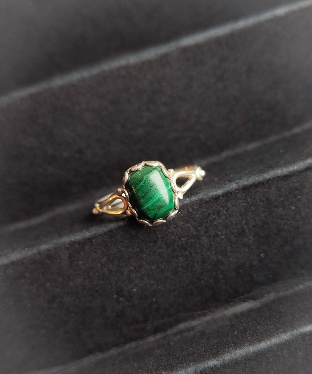 Кільце малахіт в сріблі овал. Кільце з натурального малахіту. Каблучка з малахіту. Розмір 16,5. Індія., фото 1