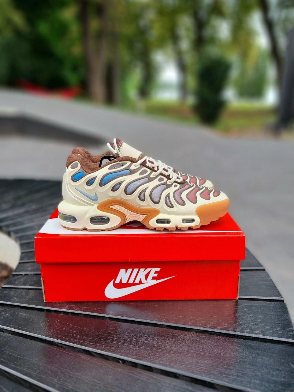 Чоловічі демісезонні кросівки Nike AIR MAX PLUS DRIFT (бежеві) спортивні стильні кросівки 01320 Найк vkross