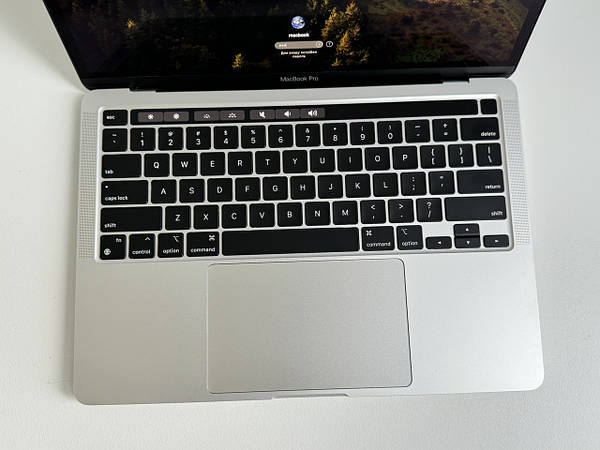 Ноутбук Apple Macbook Pro 13 M1 2020 A2338 Touchbar 8GB 256GB SSD Оригінал! Ноутбук Apple Macbook Pro 13 M1 2020 A2338 Touchbar 8GB 256GB SSD Оригінал!