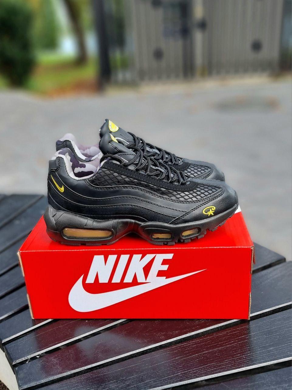 Чоловічі спортивні кросівки Nike Air Max 95 Black (чорні) стильні повсякденні кроси 01339 Найк vkross
