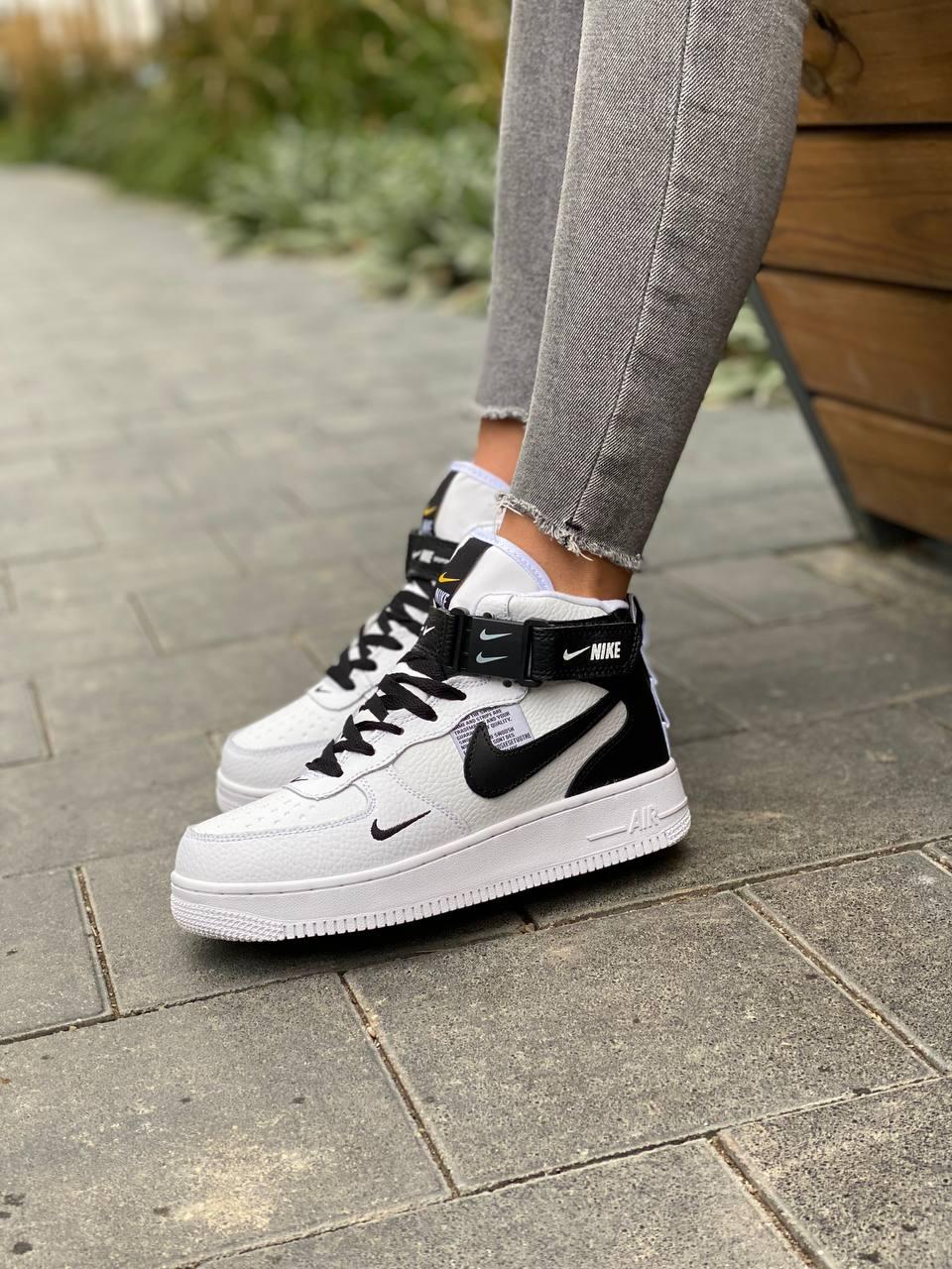Чоловічі кросівки Nike Air Force Utiliti High White Black Fur (білі) високі 2194 Найк vkross