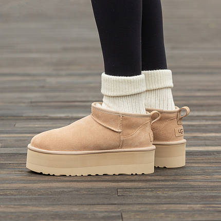Зимові Жіночі Черевики UGG Classic Ultra Mini Platform Beige / УГГ Класик Ультра Міні Платформ Бежеві, фото 1