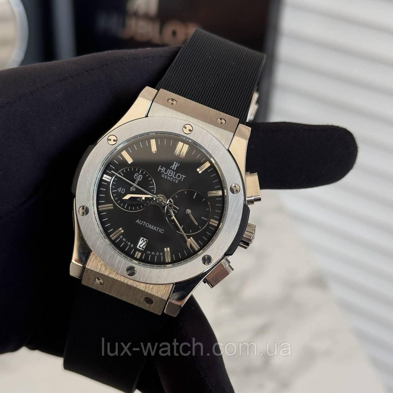 Зовнішній годинник Hublot Classic Fusion Silver-Black