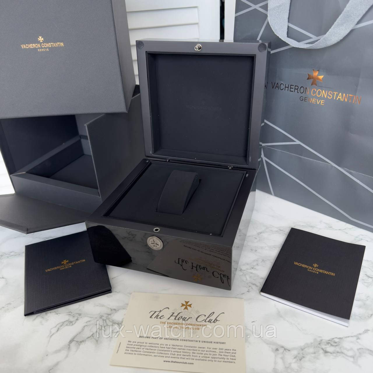 Фірмова коробка під годинник Vacheron Constantin