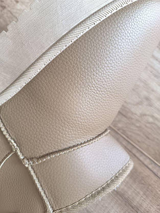Уги БАЖОВІ BEIGE екошкіра Міні з лейбл UGG короткі на високій платформі зима жіночі, фото 6