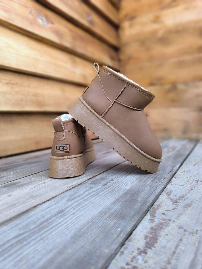 Уги РИЖІ CAMEL екошкіра Міні з лейбл UGG короткі на високій платформі зима жіночі, фото 1