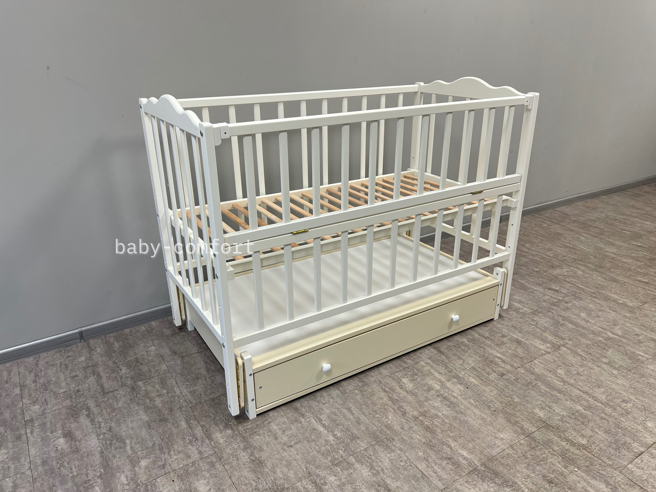 Ліжко дитяче Baby Comfort Малюк із шухлядою та маятником ваніль