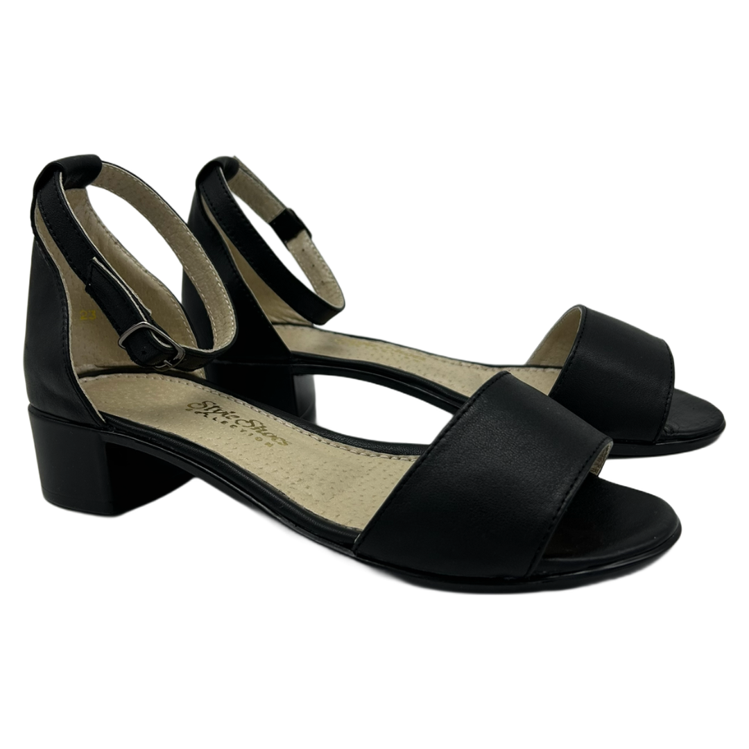 Босоніжки жіночі шкіряні чорного кольору на підборах 3 см “Style Shoes” 39 розмір