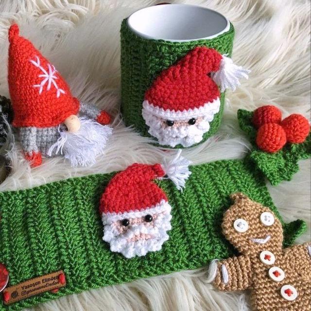Новорічні в'язані вироби