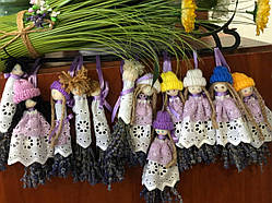 Лавандова лялька-мотанка для декору