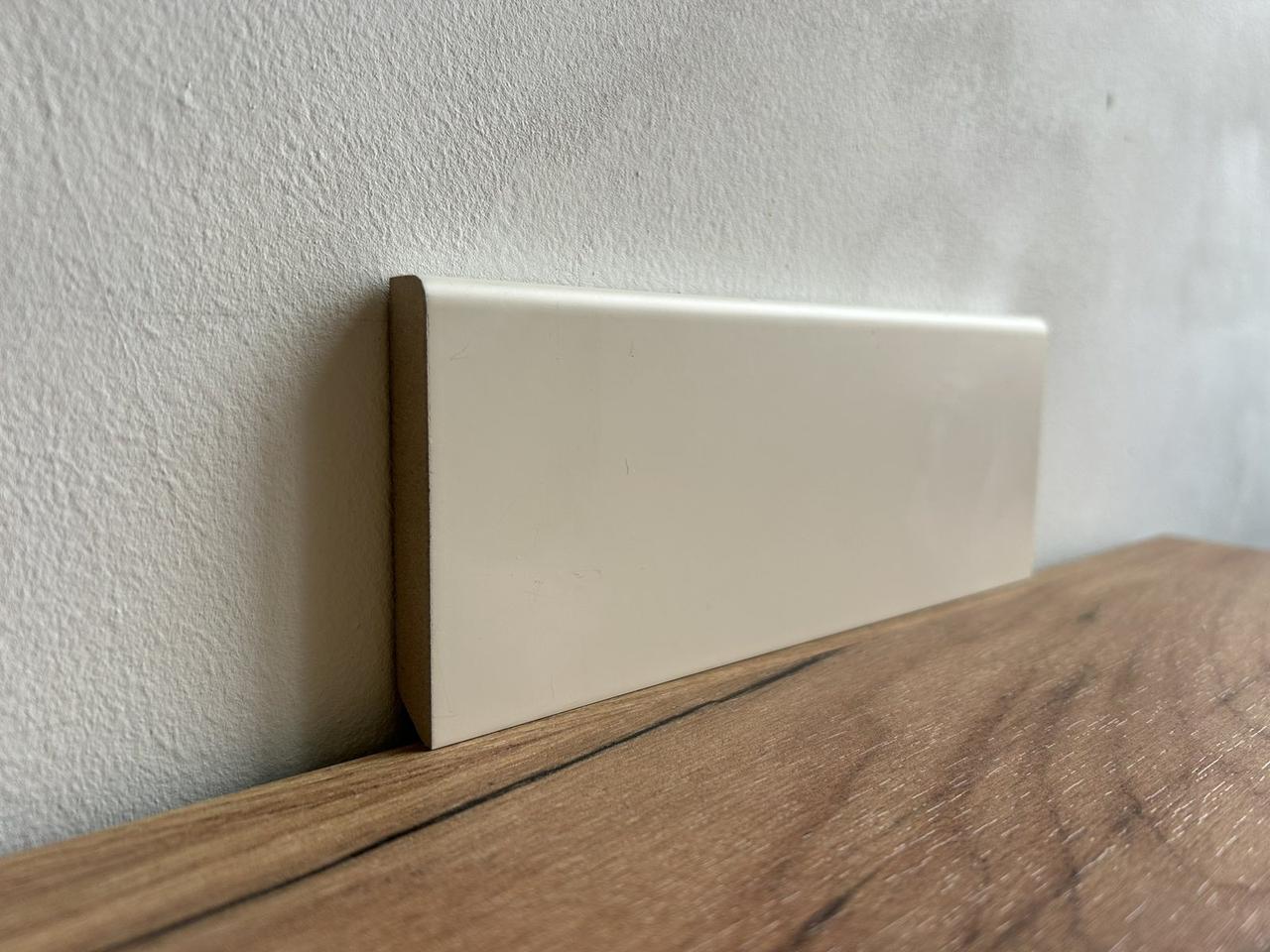 Плінтус МДФ 60*10 Фарбований в RAL Standard