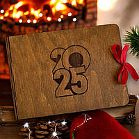 Дерев'яний фотоальбом подарунок на Новий рік змії 2025 | альбом для фото 10*15