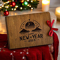 Дерев'яний фотоальбом на Новий рік 2025 - подарунок для друзів | альбом для фото 10*15