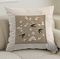 Декоративна наволочка з Ластівками, квадратна наволочка 45*45 см (кремовий)