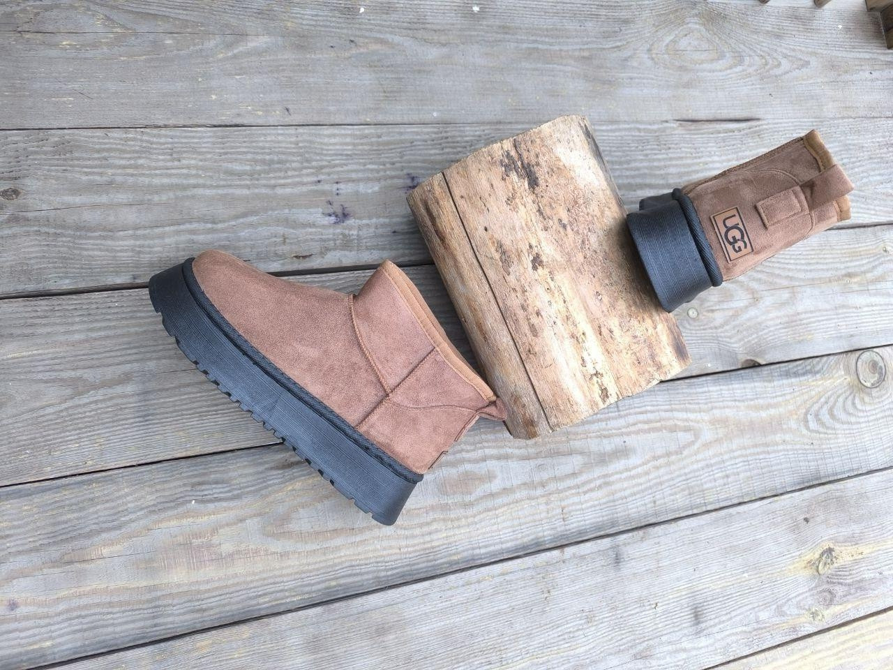 Угги КОРИЧНЕВЫЕ Рыжие CAMEL UGG на черной высокой подошве  ботиночки короткие утепленые женские зимние